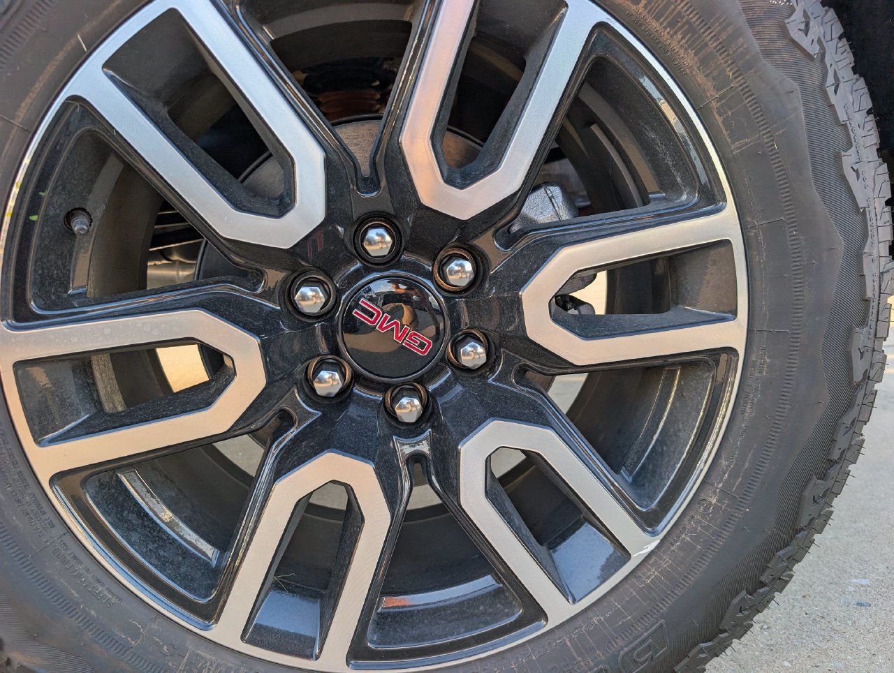 2026 GMC Sierra 1500 AT4 - Photo 7