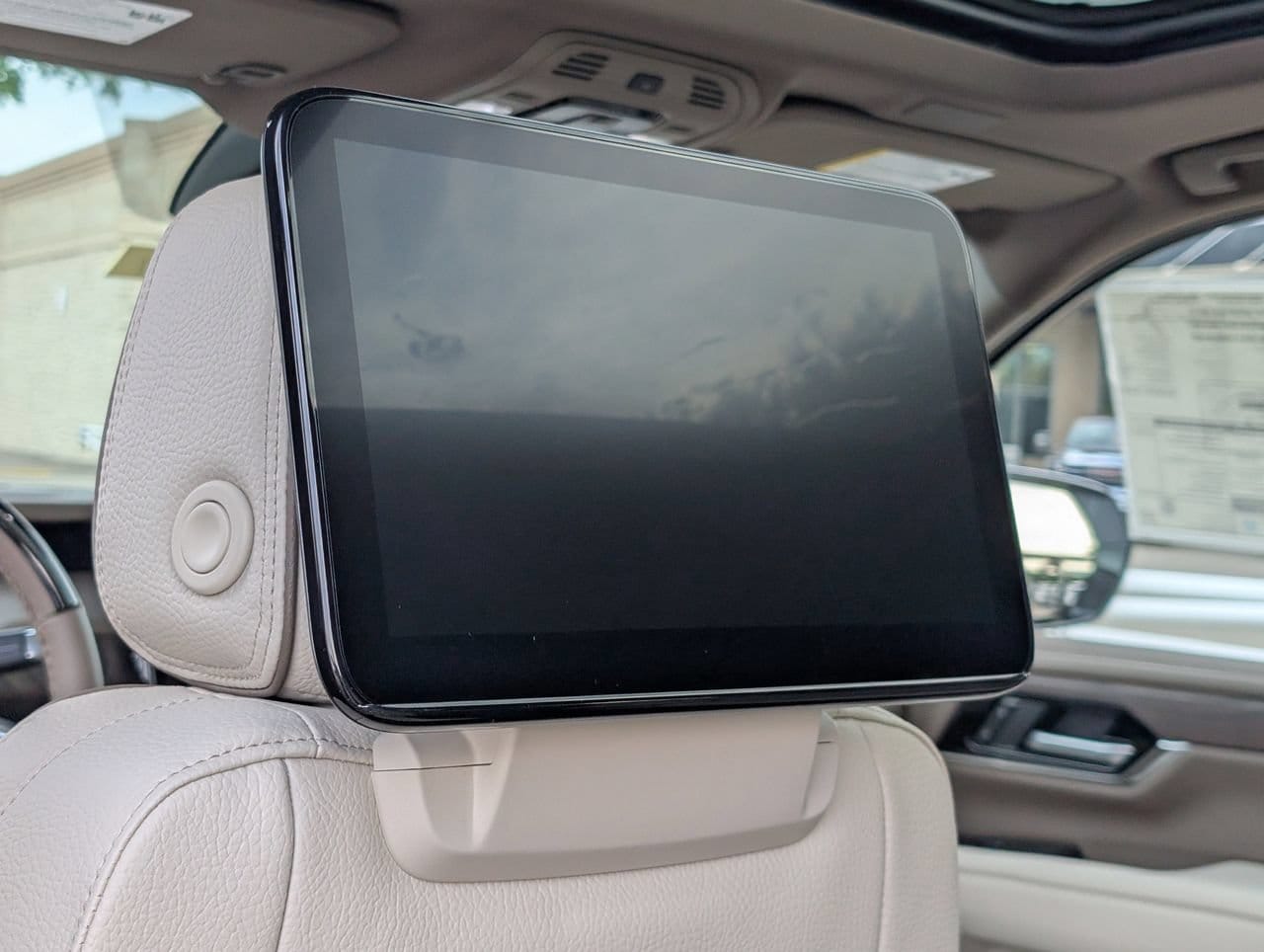 2026 GMC Yukon XL Denali - Photo 22