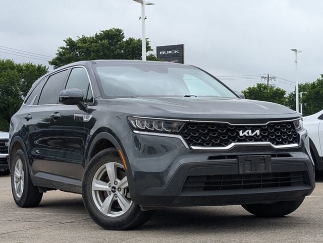 2022 Kia Sorento LX
