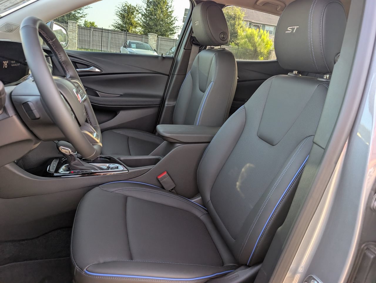 2026 Buick Encore GX Sport Touring - Photo 19