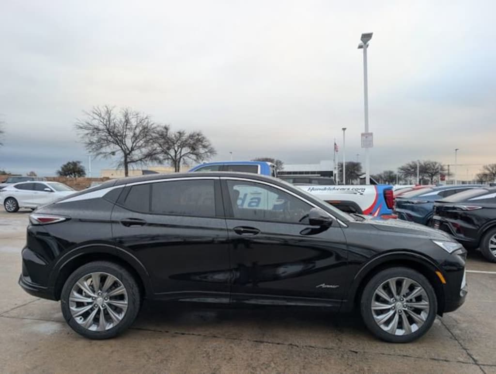 New 2026 Buick Envista Avenir SUV