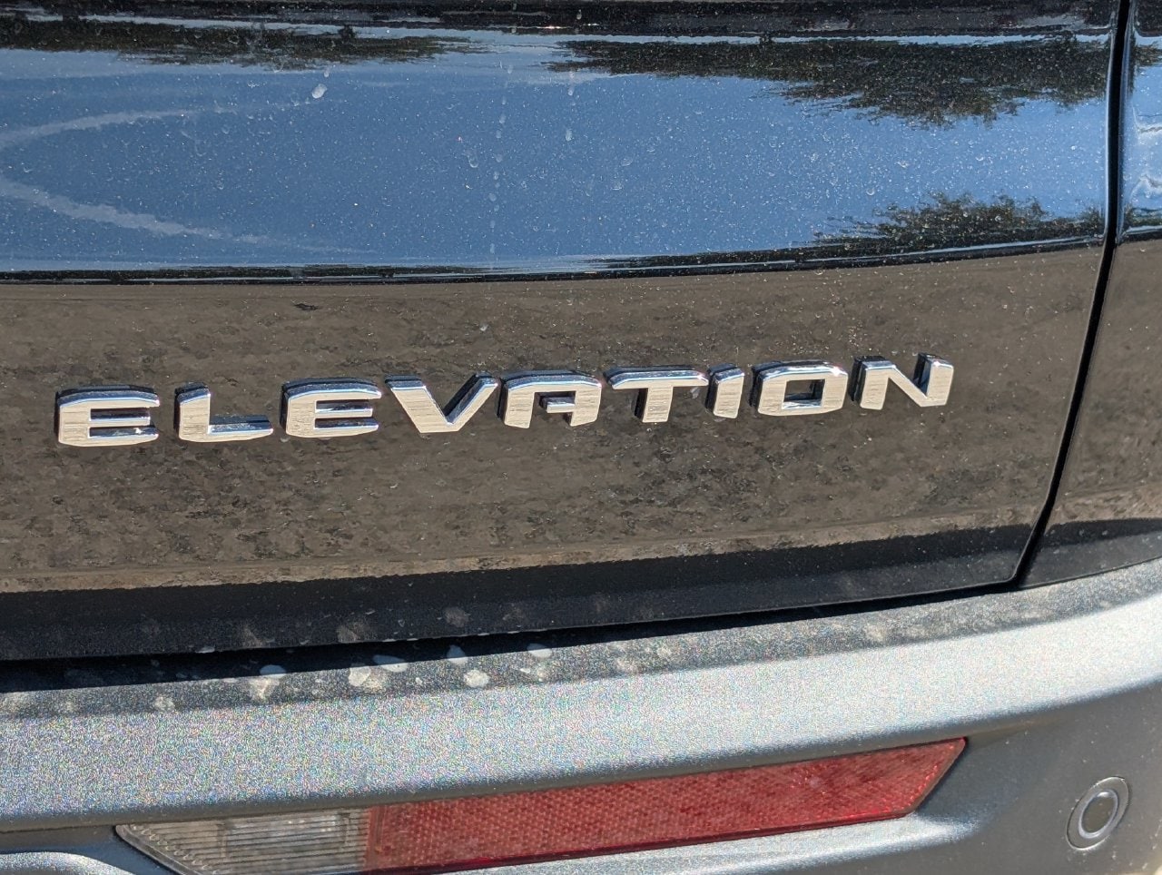 New 2027 Ebony Twilight Metallic GMC Elevation image 6