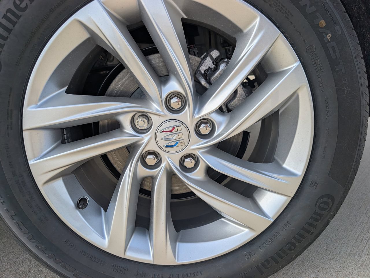New 2026 Summit White Buick Preferred image 6