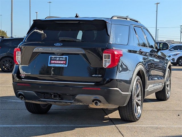 2021 Ford Explorer XLT photo 4