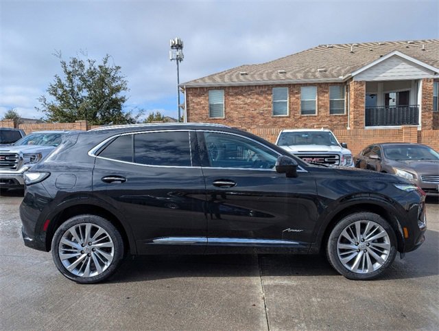 2025 Buick Envision Avenir photo 3