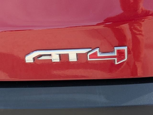 2023 GMC Acadia AT4 - Photo 8