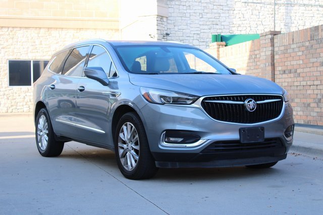 2019 Buick Enclave Essence photo 2