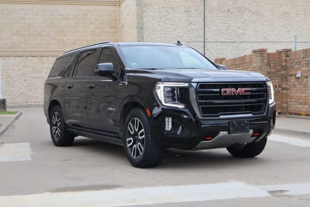 Used 2023 GMC Yukon XL AT4 SUV