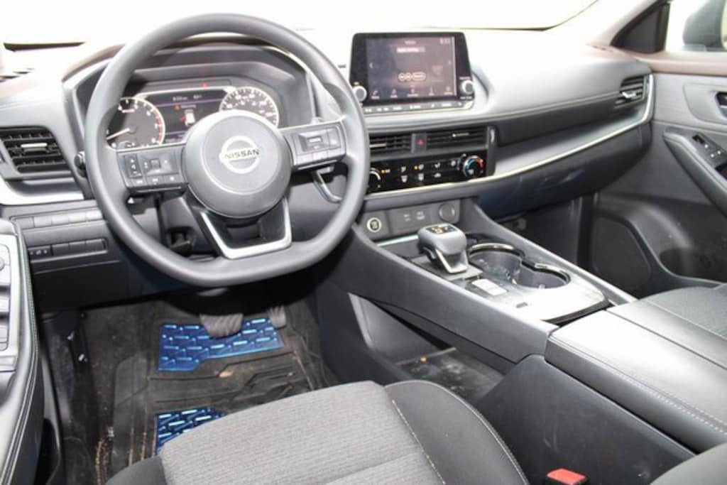 Used 2021 Nissan Rogue S FWD SUV