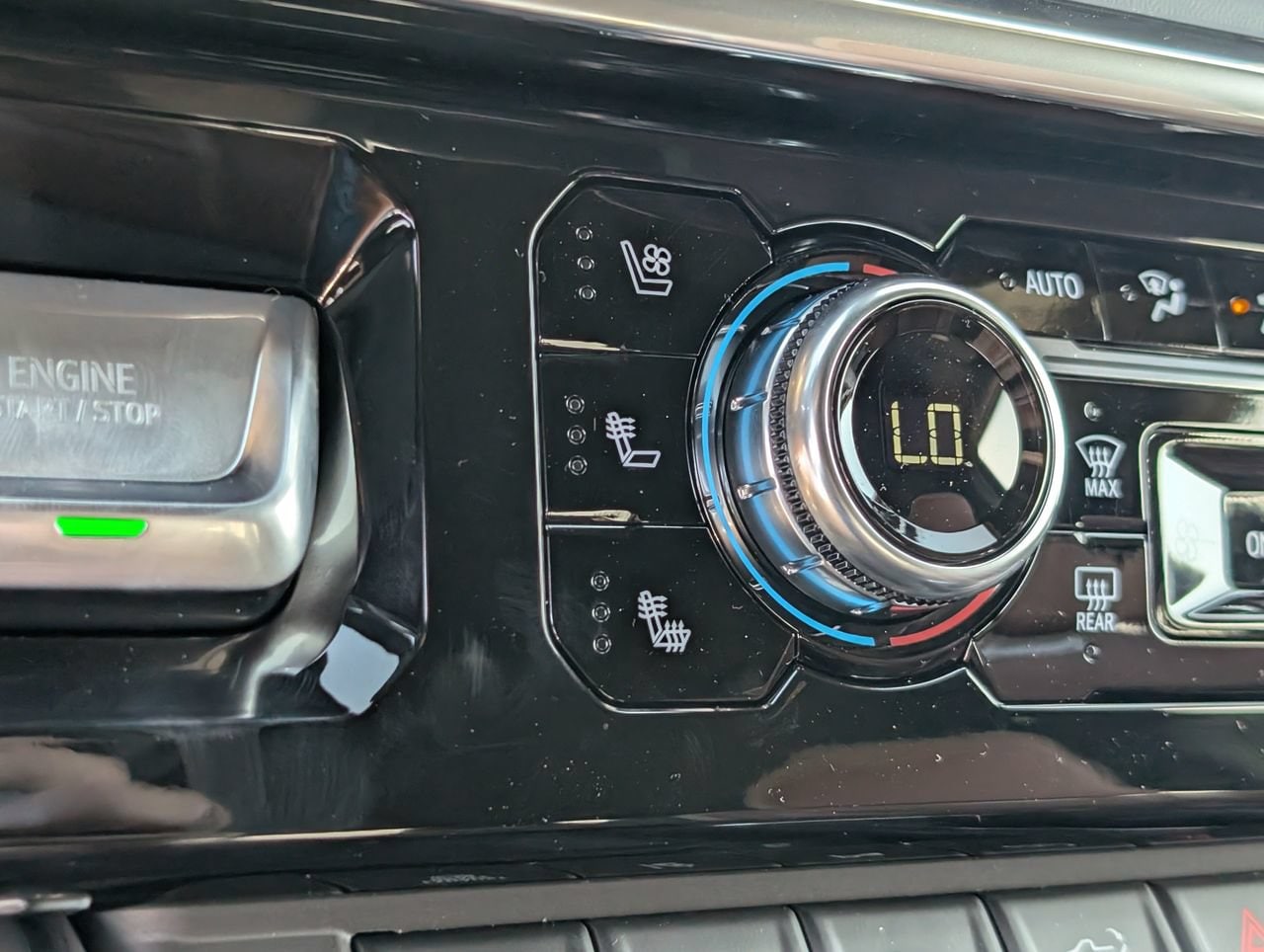 2026 GMC Sierra 2500HD Denali Ultimate - Photo 13