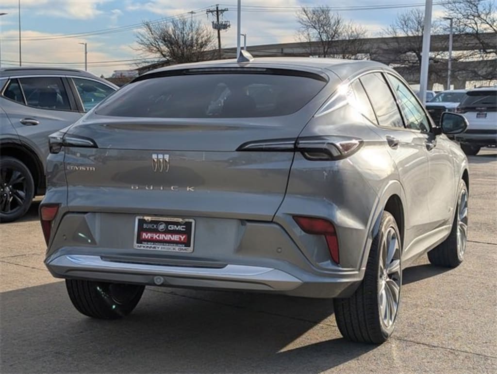 New 2026 Buick Envista Avenir SUV