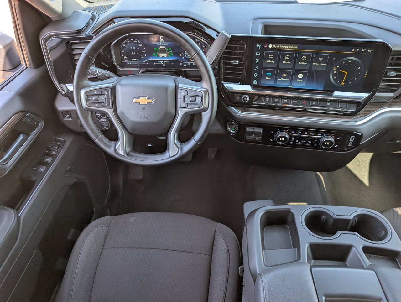 Used 2025 Sterling Gray Metallic Chevrolet LT image 10
