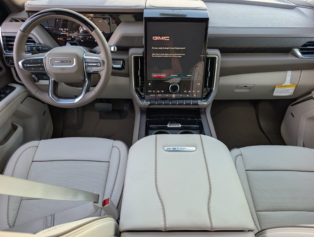 2027 GMC Yukon Denali - Photo 8