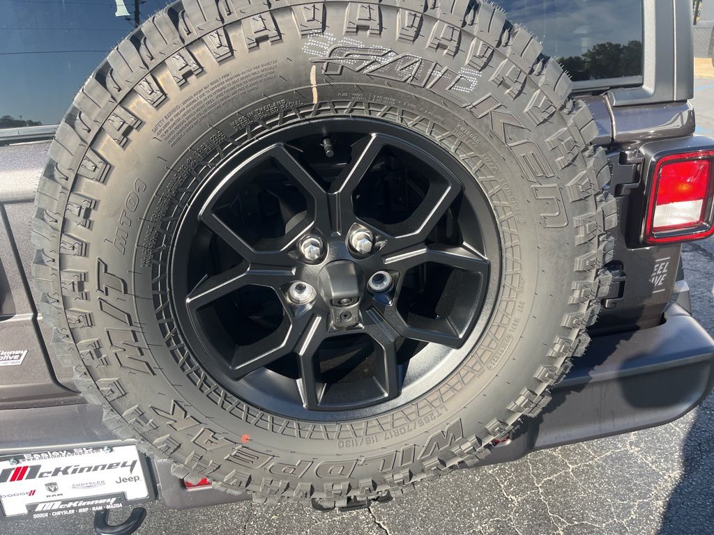 2026 Jeep Wrangler 2-Door Willys - Photo 13