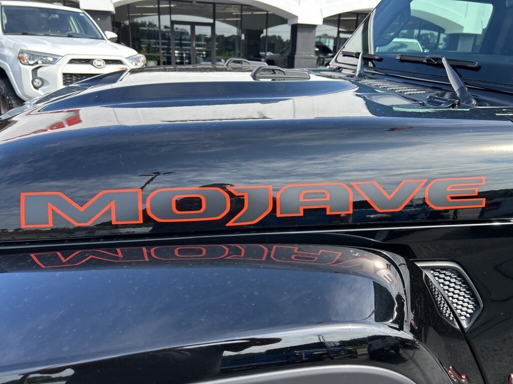 2025 Jeep Gladiator Mojave photo 4