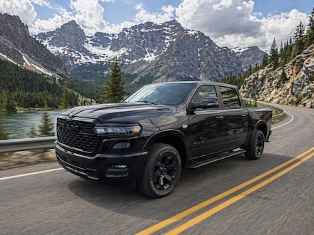 2026 Ram 1500 BIG HORN CREW CAB 4X4 5'7 BOX Pickup