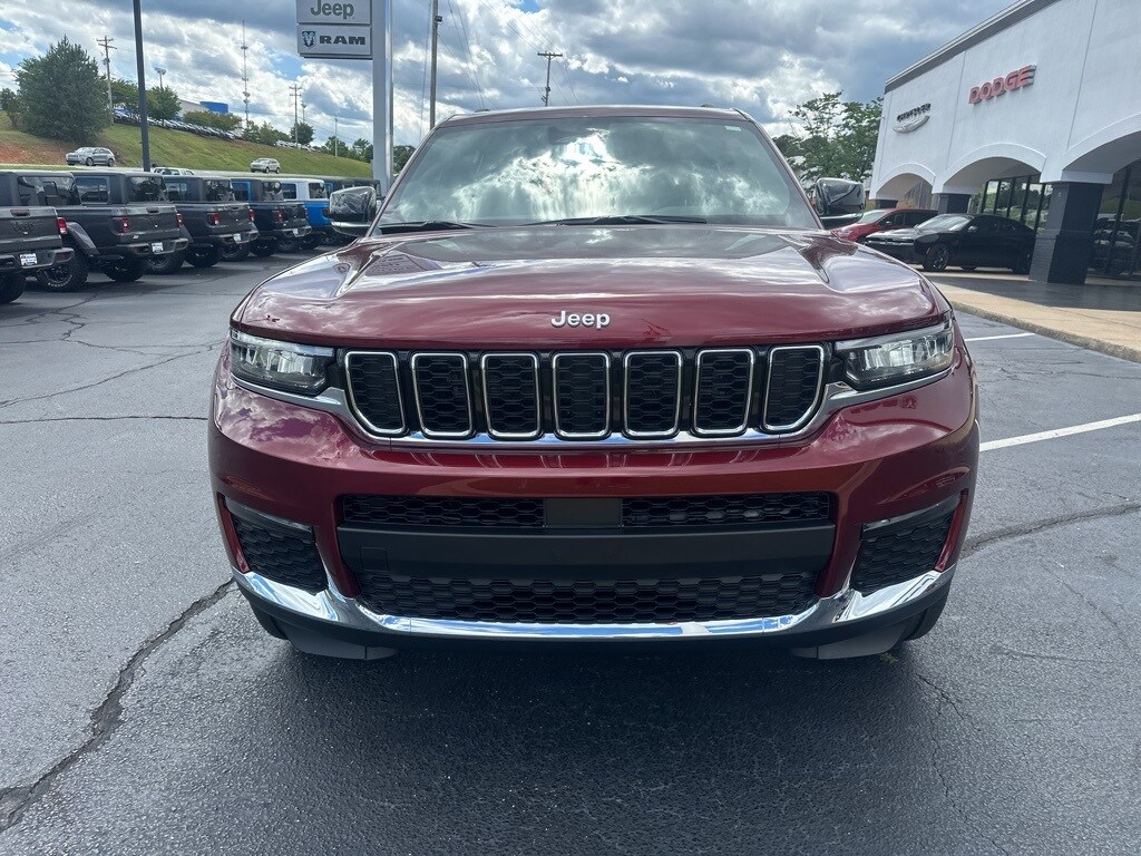 2025 Jeep Grand Cherokee L photo 3