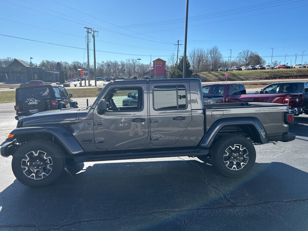 2025 Jeep Gladiator Sport S photo 4
