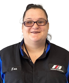 Staff member Iva Yates from ID_de6db3103487