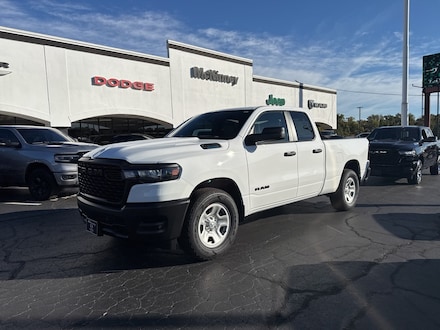 2025 Ram 1500 TRADESMAN QUAD CAB 4X2 6'4 BOX Pickup