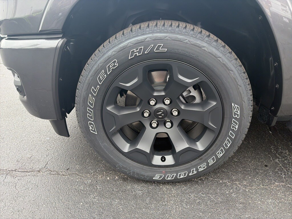 New 2026 Ram 1500 BIG HORN CREW CAB 4X4 5'7 BOX Pickup