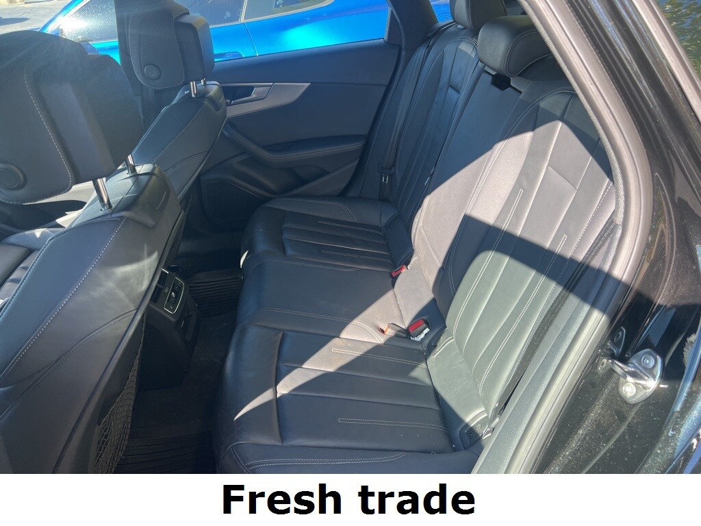 2023 Audi A4 45 S line Prestige photo 4