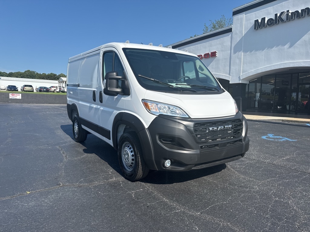 New 2025 Ram ProMaster PROMASTER 1500 TRADESMAN CARGO VAN LOW ROOF 118' W Cargo Van