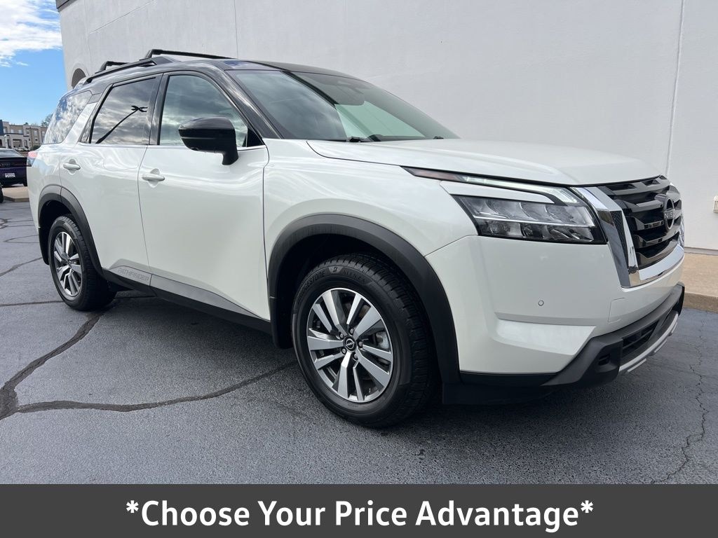 Used 2023 Nissan Pathfinder SL SUV