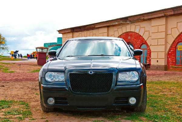 Chrysler 300 vs 300C: What Are the Differences?