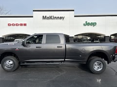2026 Ram 3500 TRADESMAN CREW CAB 4X4 8' BOX Pickup