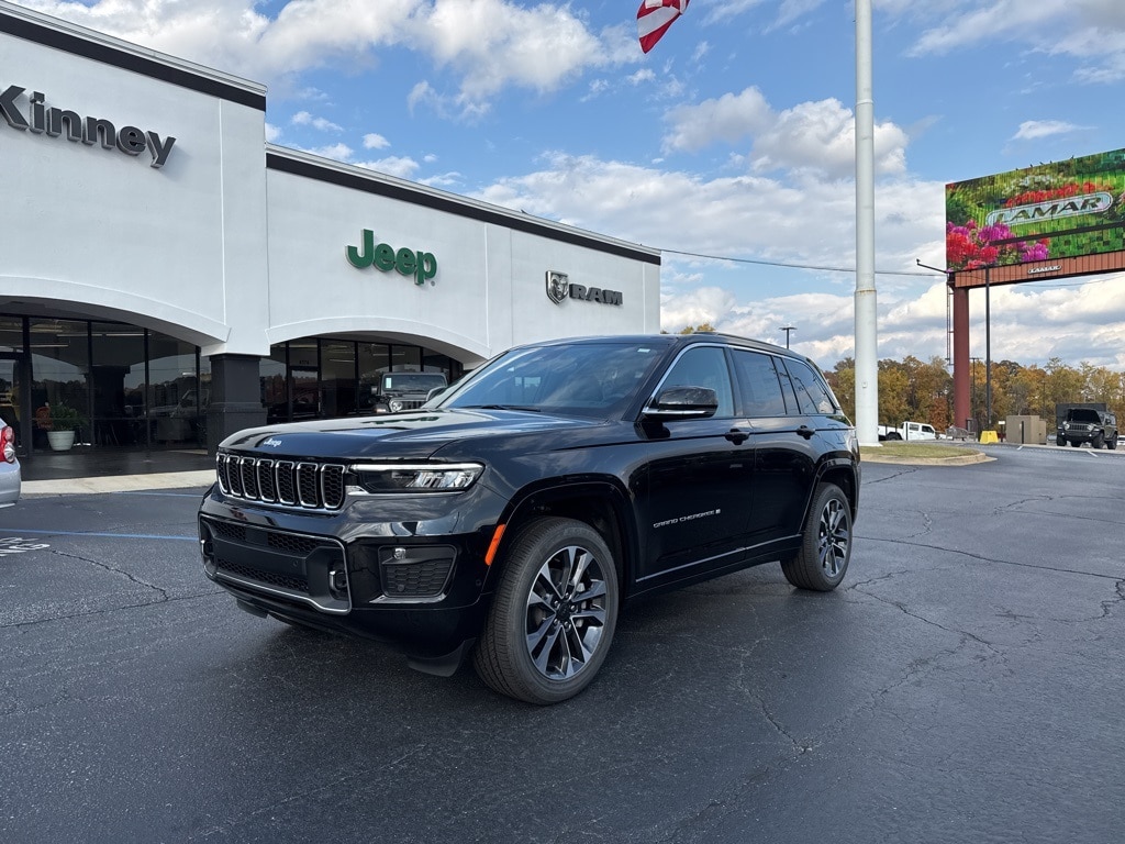 2025 Jeep Grand Cherokee Overland's photo
