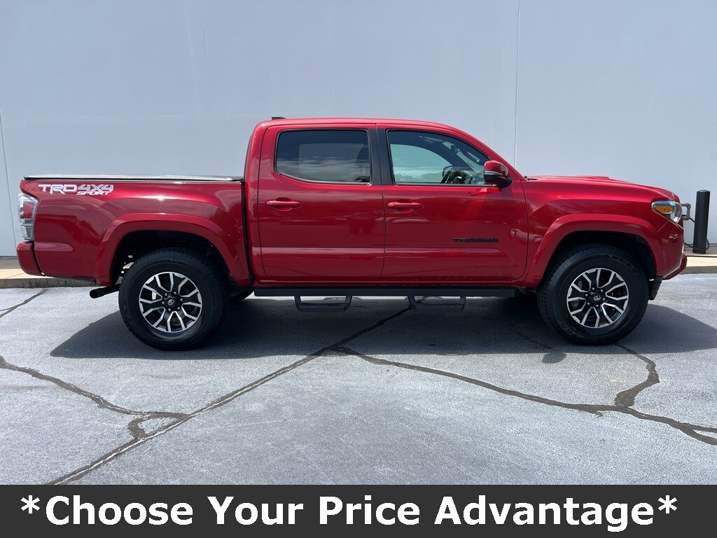 2022 Toyota Tacoma TRD Sport photo 3