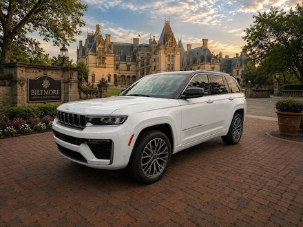 2026 Jeep Grand Cherokee SUMMIT 4X4 Sport Utility