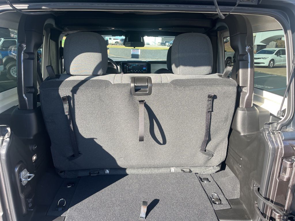 2026 Jeep Wrangler 2-Door Willys - Photo 14