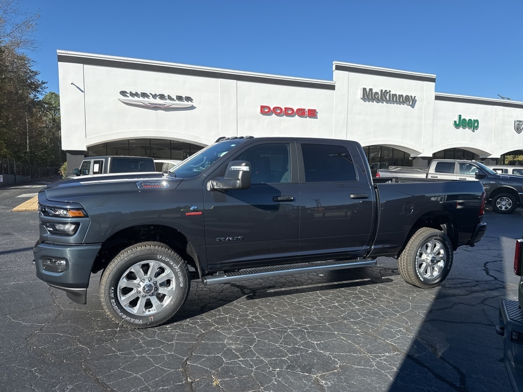 New 2026 Ram 2500 BIG HORN CREW CAB 4X4 6'4 BOX Pickup