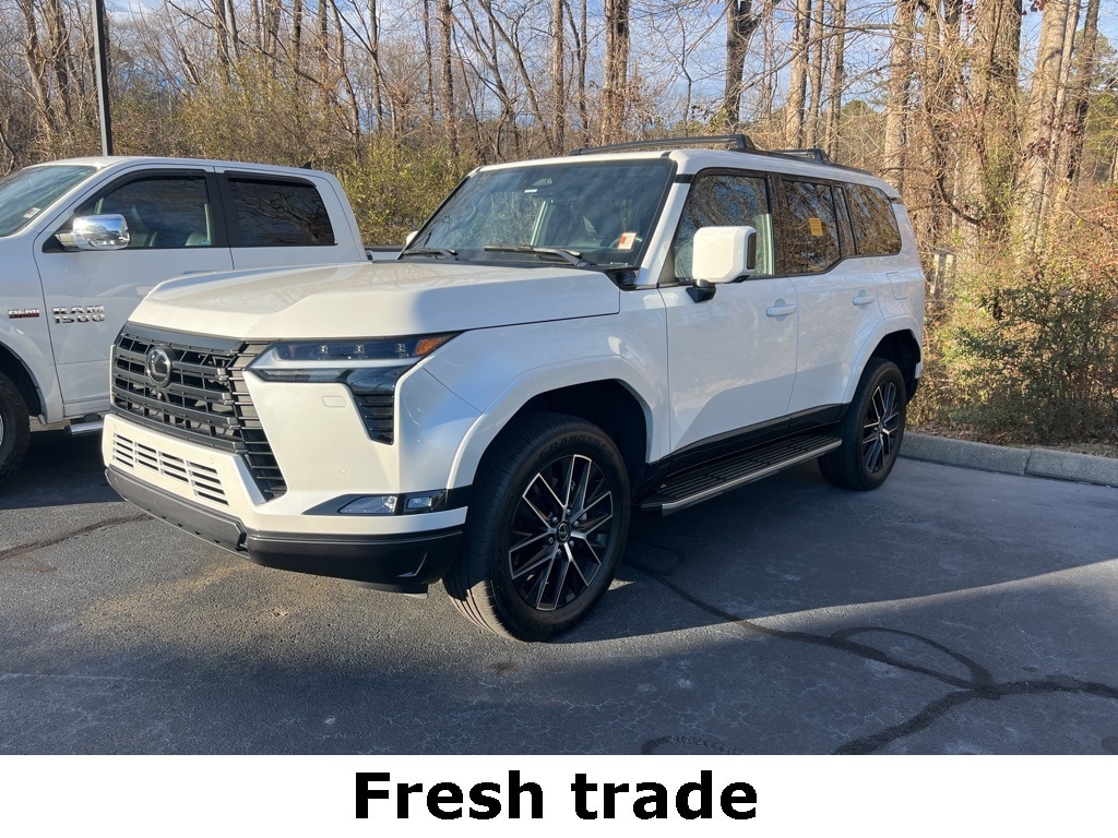 2024 Lexus GX Premium's photo