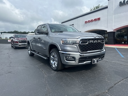2025 Ram 1500 BIG HORN QUAD CAB 4X4 6'4 BOX Pickup