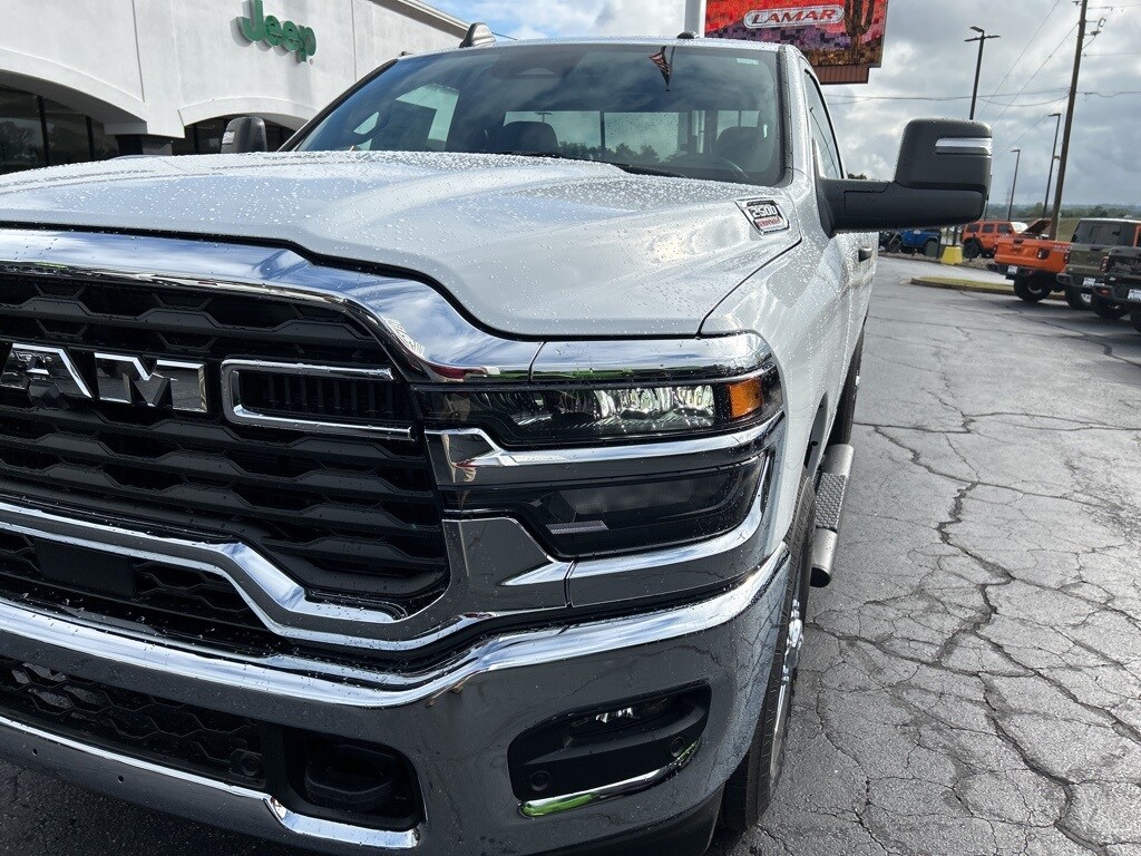2026 Ram 2500 Tradesman photo 3