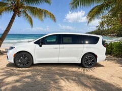 2026 Chrysler Pacifica SELECT AWD Passenger Van