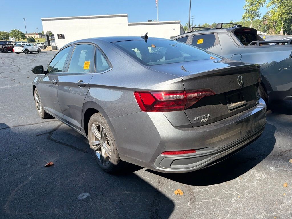 Certified 2024 Volkswagen Jetta 1.5T SE Sedan
