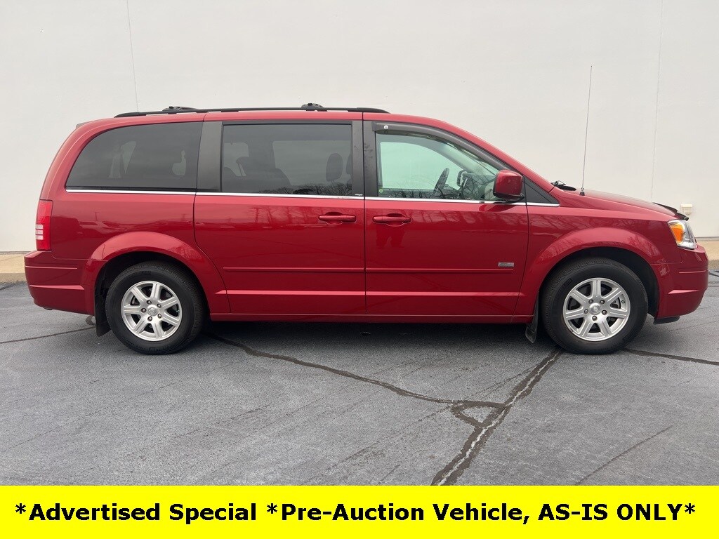 Used 2008 Chrysler Town & Country Touring Minivan/Van