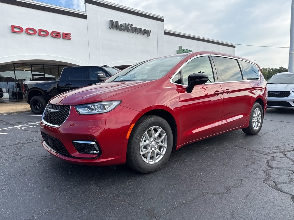 New 2026 Chrysler Pacifica SELECT Passenger Van