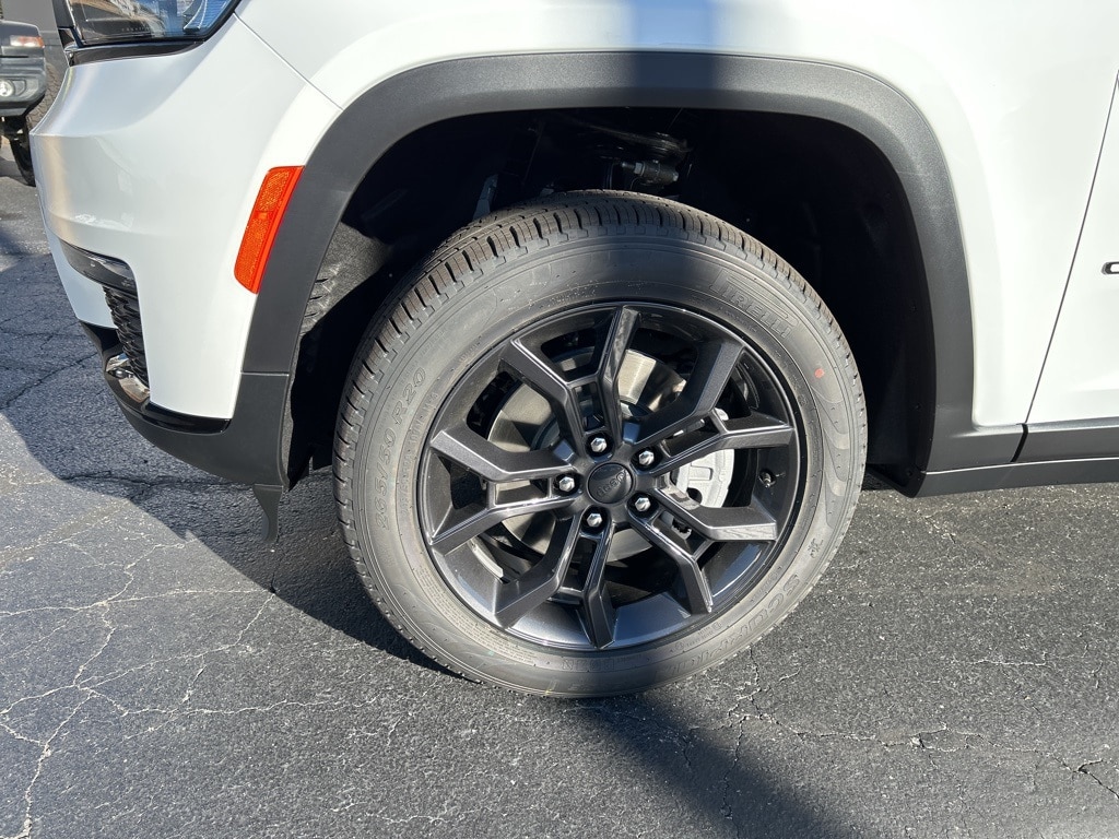 New 2025 Jeep Grand Cherokee L LIMITED 4X4 Sport Utility