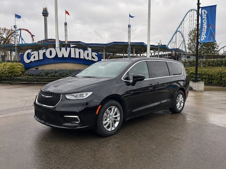 2026 Chrysler Pacifica SELECT Passenger Van