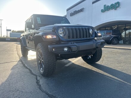 2025 Jeep Gladiator NIGHTHAWK 4X4 Pickup