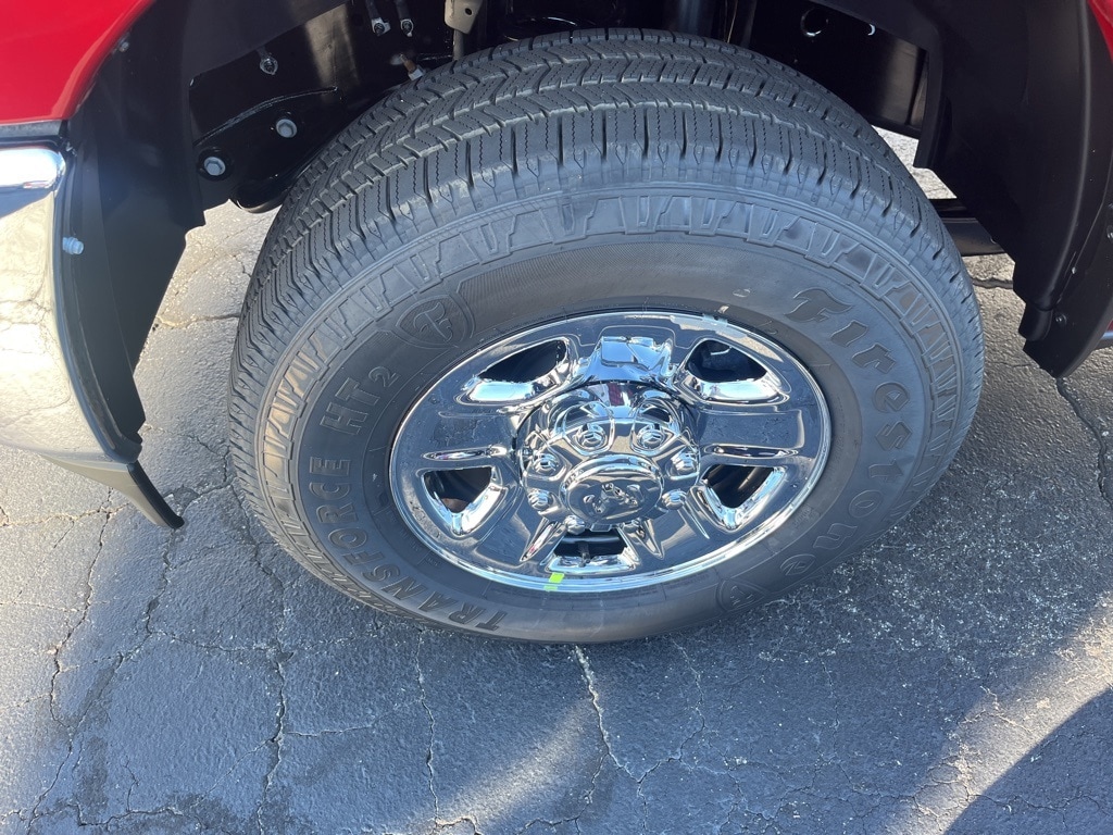 New 2026 Ram 2500 TRADESMAN CREW CAB 4X4 8' BOX Pickup