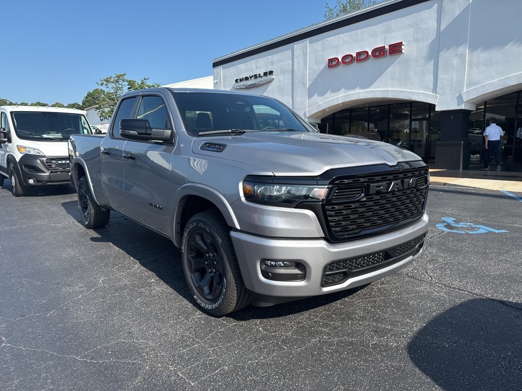 2025 Ram 1500 BIG HORN QUAD CAB 4X2 6'4 BOX