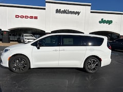 2026 Chrysler Pacifica SELECT AWD Passenger Van