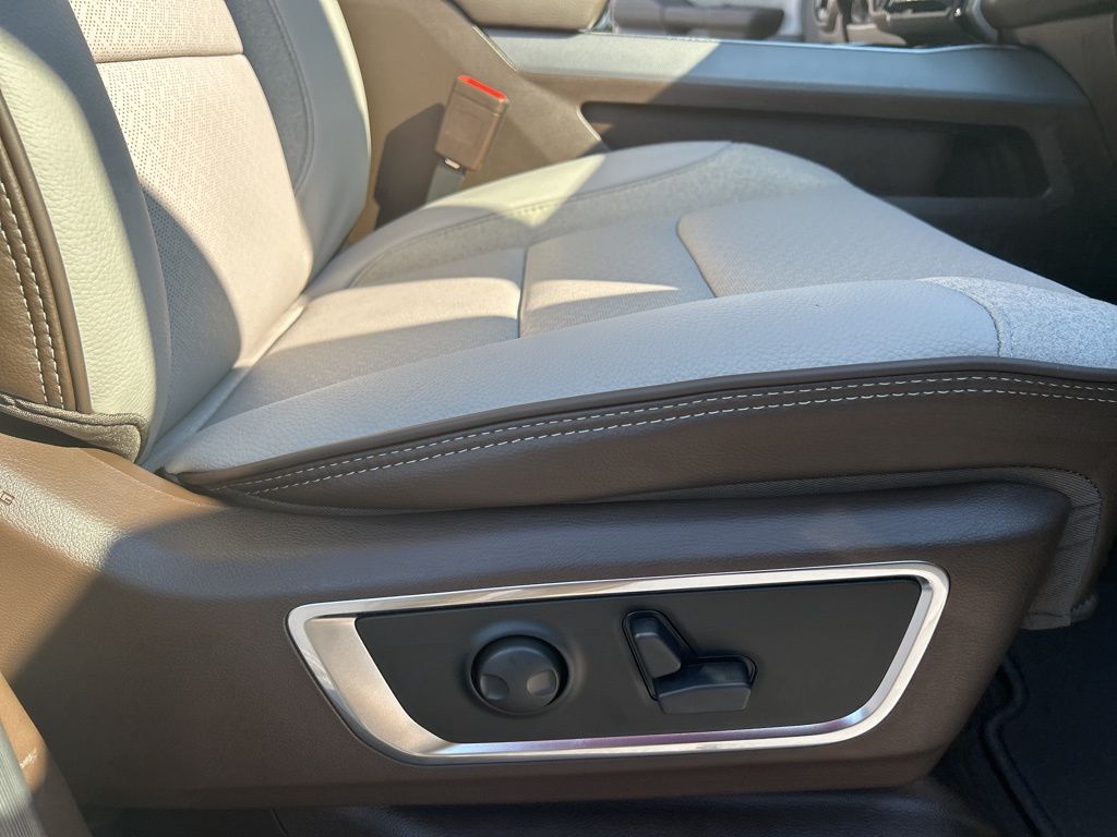 2026 RAM 1500 Laramie - Photo 27
