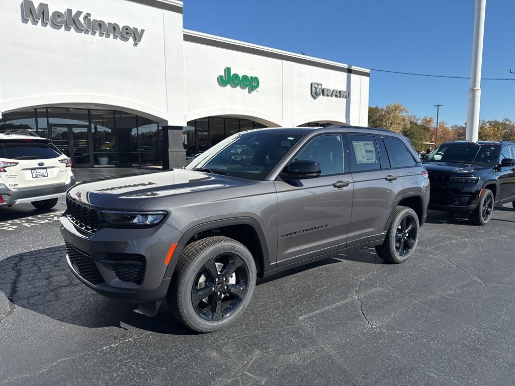 New 2025 Jeep Grand Cherokee ALTITUDE X 4X2 Sport Utility